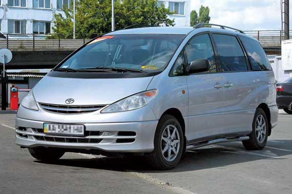 Toyota Previa 2000–2006 Рі. РІ. РѕС‚ $17 000 РґРѕ $28 000 